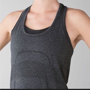 LULULEMON tank 8